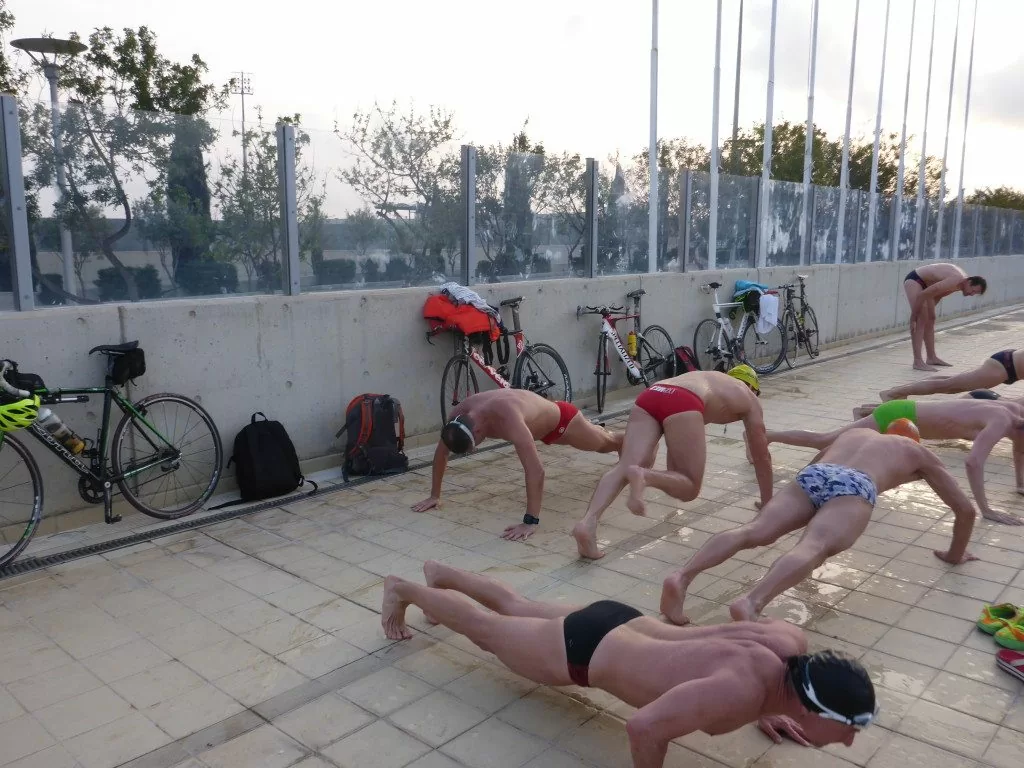 Триатлонный лагерь на Кипре бассейн